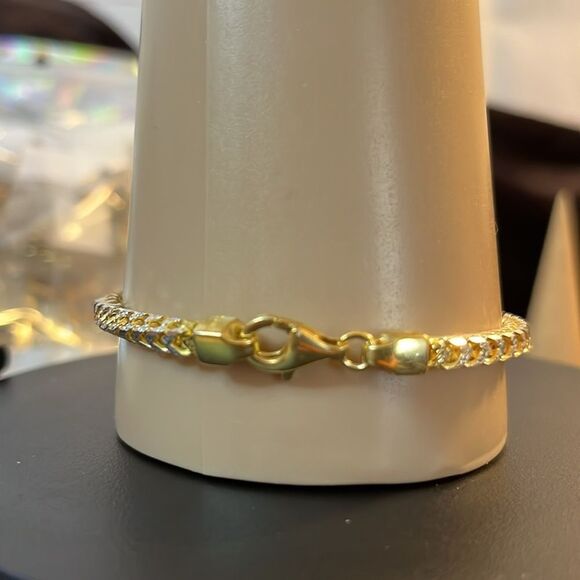 Gold over 925 Italian Sterling Silver Franco Chain Bracelet - Picture 8 of 11